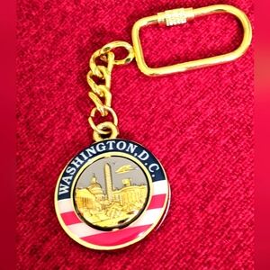 🇺🇲 WASHINGTON D.C. SOUVENIR WHITE  HOUSE KEY CHAIN